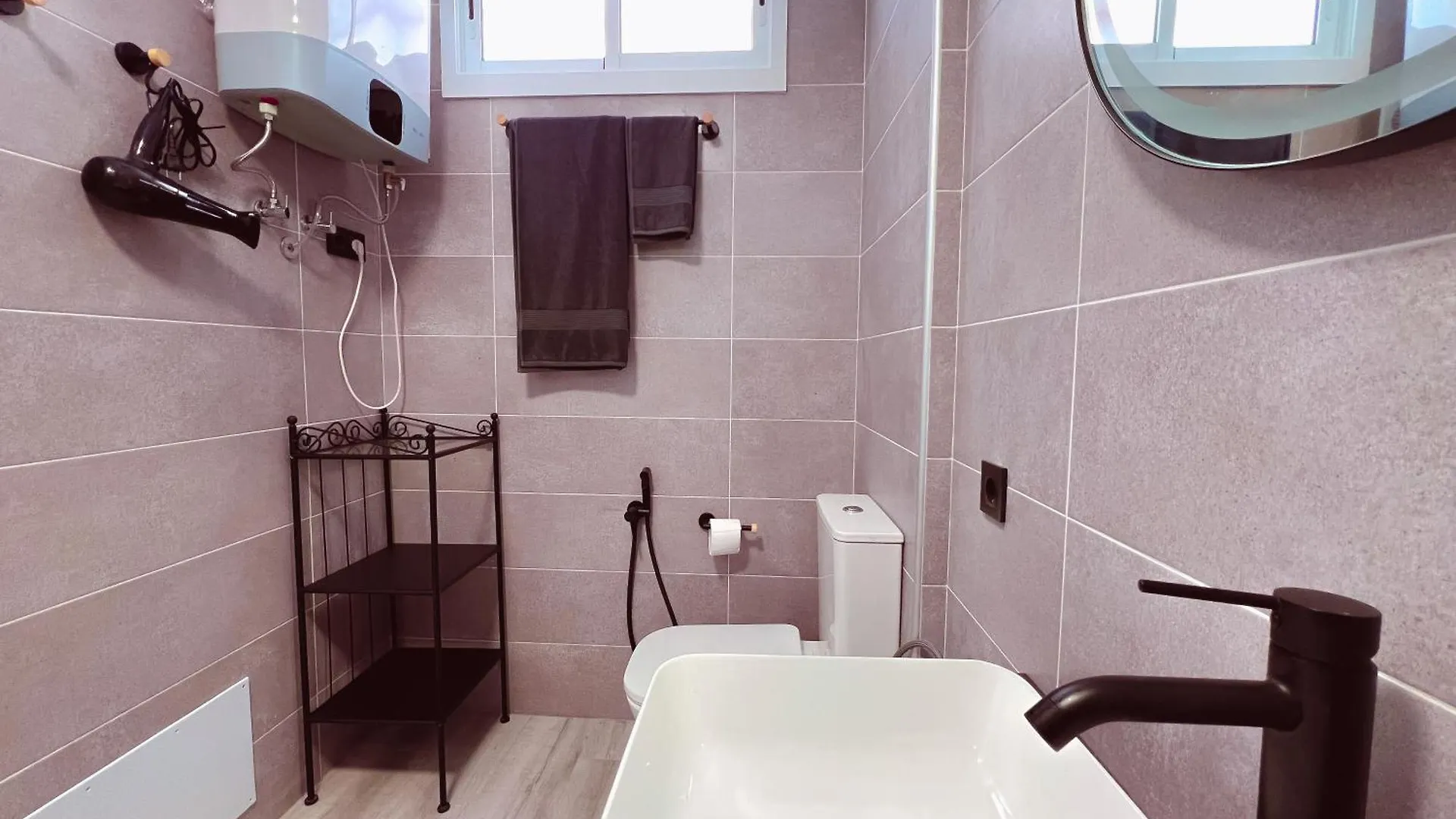 Апартаменты Modern And Funcional Studio Loft In Parque Cattleya, La112 Арона Испания